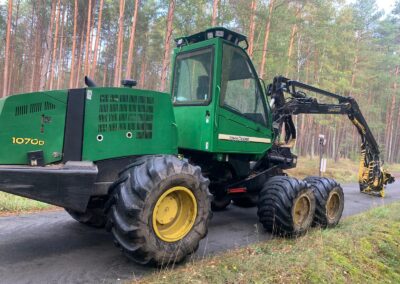 Harwester John Deere 1070D