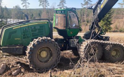 Harvester John Deere 1470 G