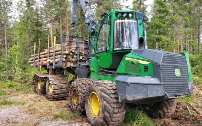 Forwarder John Deere 1010 G