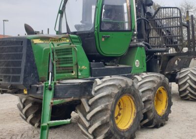 John Deere 1010 E