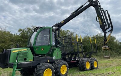 Forwarder John Deere 810 E