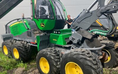 Harvester John Deere 1170 G