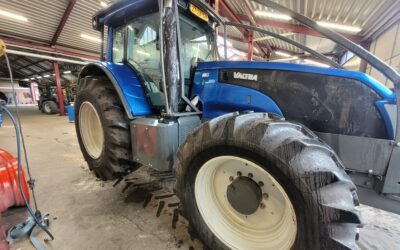 Ciągnik leśny VALTRA T153V